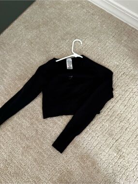 Gymshark Black Long-Sleeve Cropped Training Top